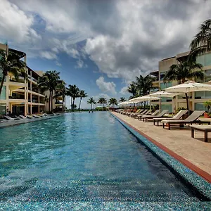 elements-by-playa-moments.allrivieramayahotels.com/